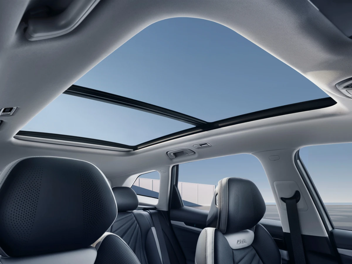 Plafon panoramic Geely Starray